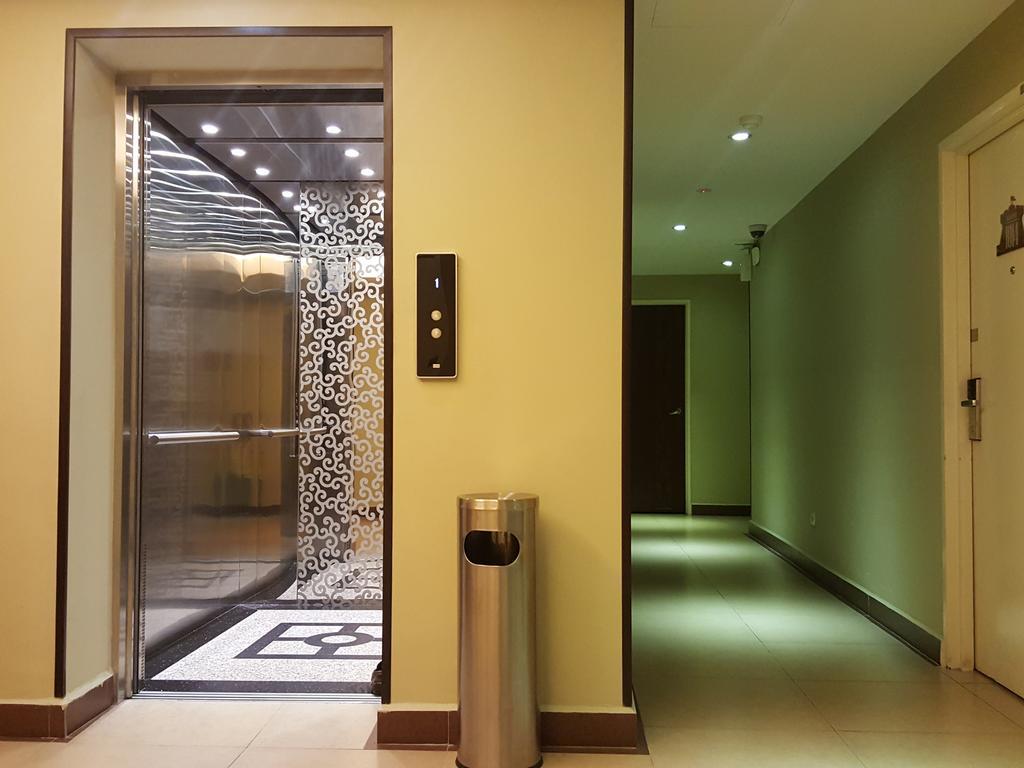 Castello Hotel Kulai Zewnętrze zdjęcie